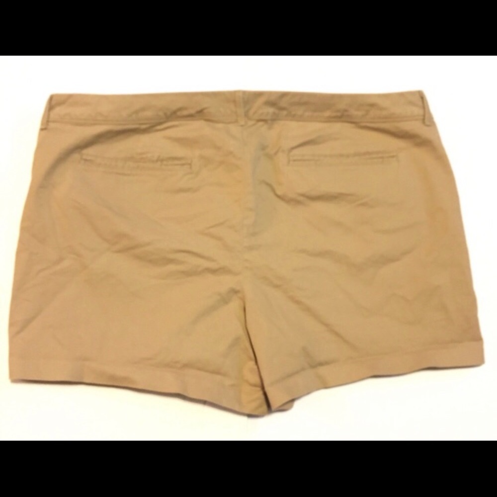 Old Navy Khaki Pixie Chino NWOT